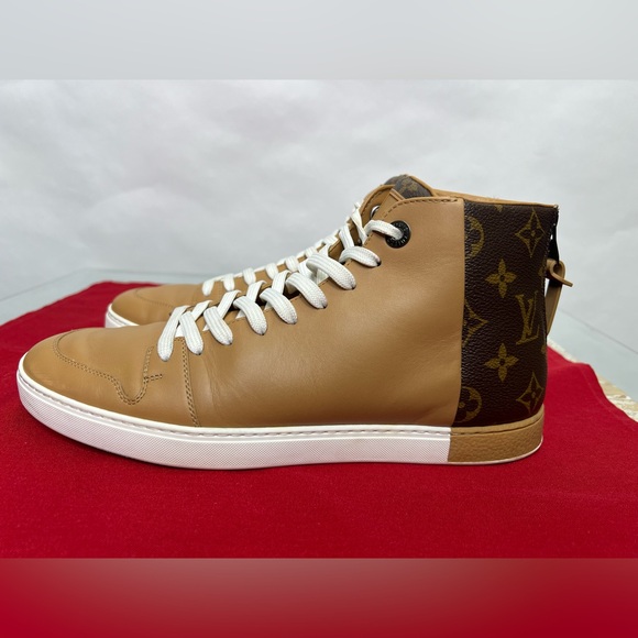 Louis Vuitton Line Up Monogram Zipper Heel Sneaker - Picture 3 of 10